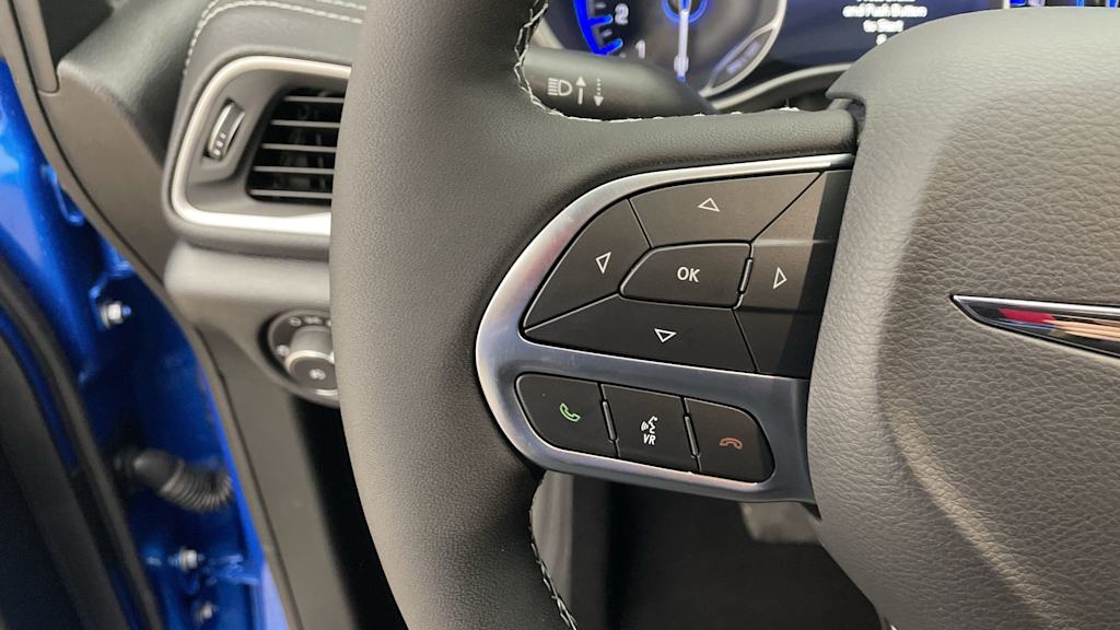 Thumbnail: 2026 Chrysler Pacifica - 25