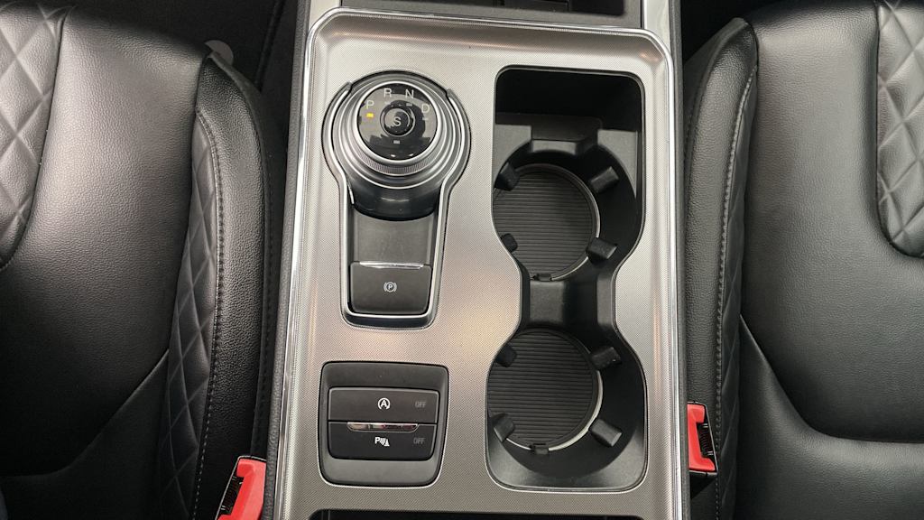 Thumbnail: 2024 Ford Edge - 29