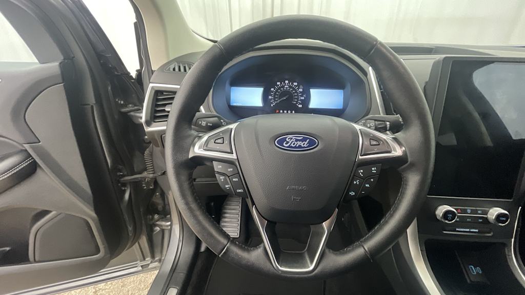 Thumbnail: 2024 Ford Edge - 13
