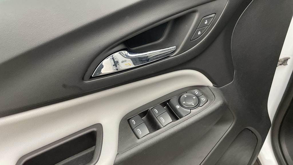 Thumbnail: 2020 Chevrolet Equinox - 19