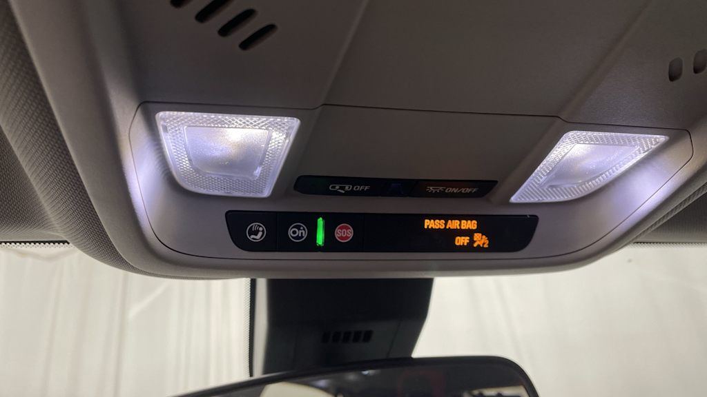 Thumbnail: 2020 Chevrolet Equinox - 30