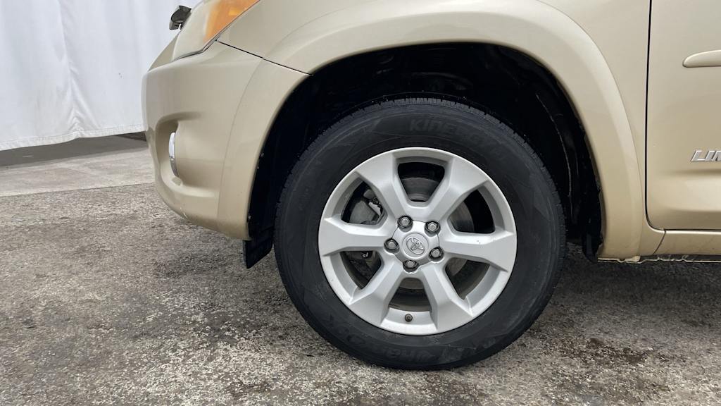 Thumbnail: 2012 Toyota RAV4 - 7