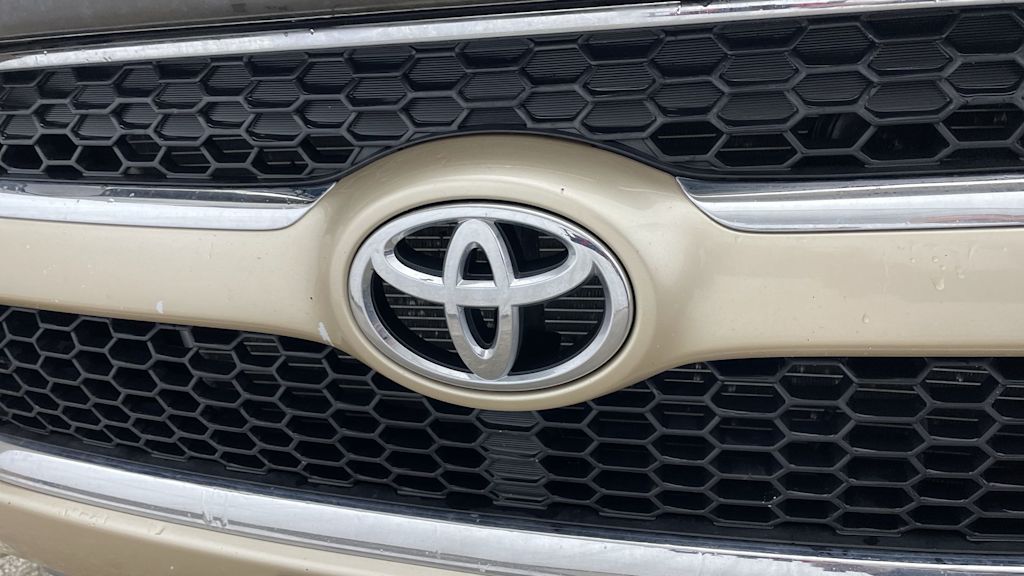 Thumbnail: 2012 Toyota RAV4 - 6