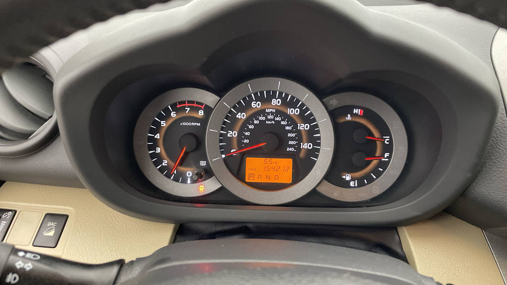 Thumbnail: 2012 Toyota RAV4 - 16