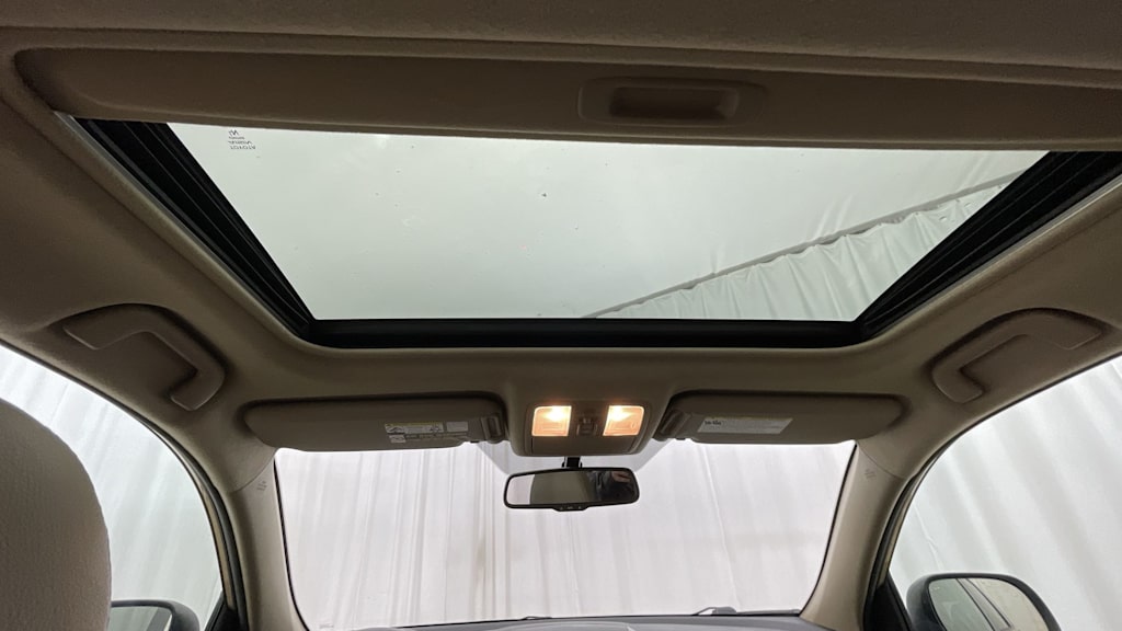 Thumbnail: 2012 Toyota RAV4 - 23