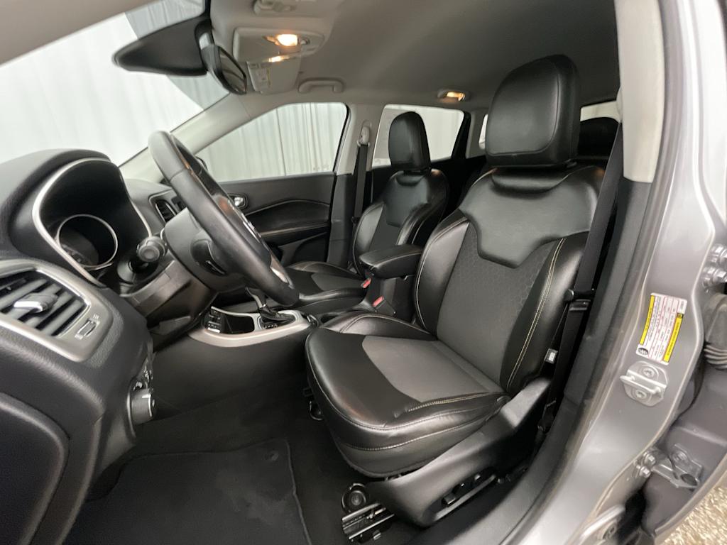 Thumbnail: 2018 Jeep Compass - 12