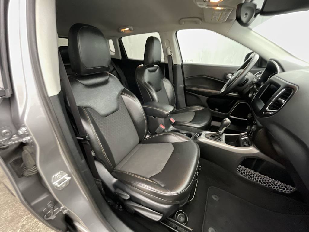 Thumbnail: 2018 Jeep Compass - 24