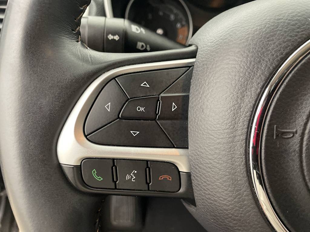 Thumbnail: 2018 Jeep Compass - 25
