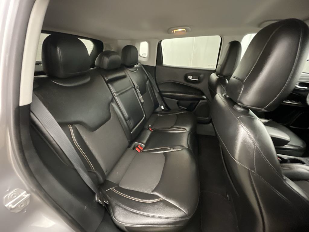 Thumbnail: 2018 Jeep Compass - 23