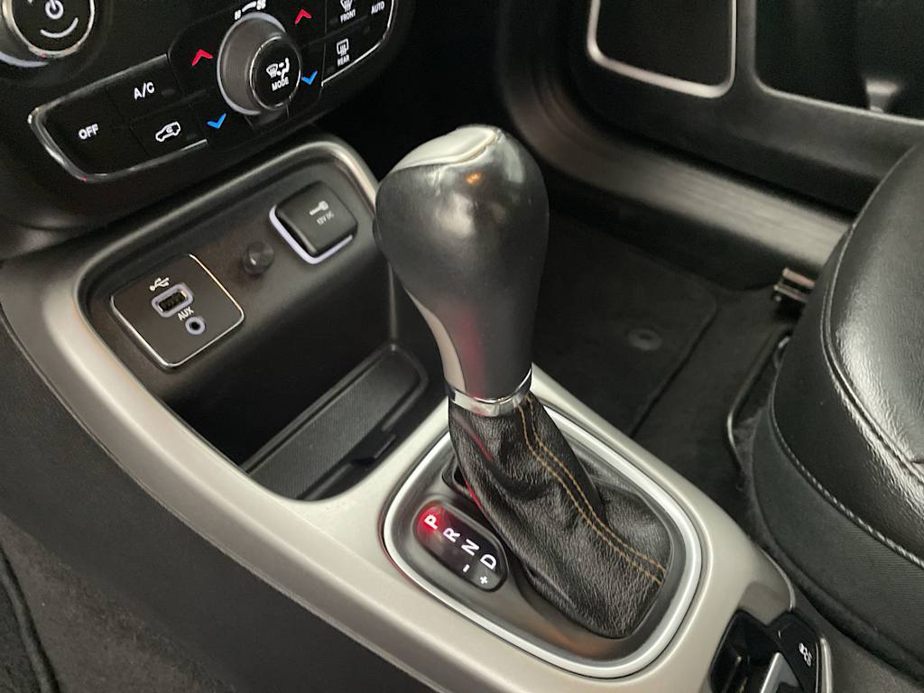 Thumbnail: 2018 Jeep Compass - 16