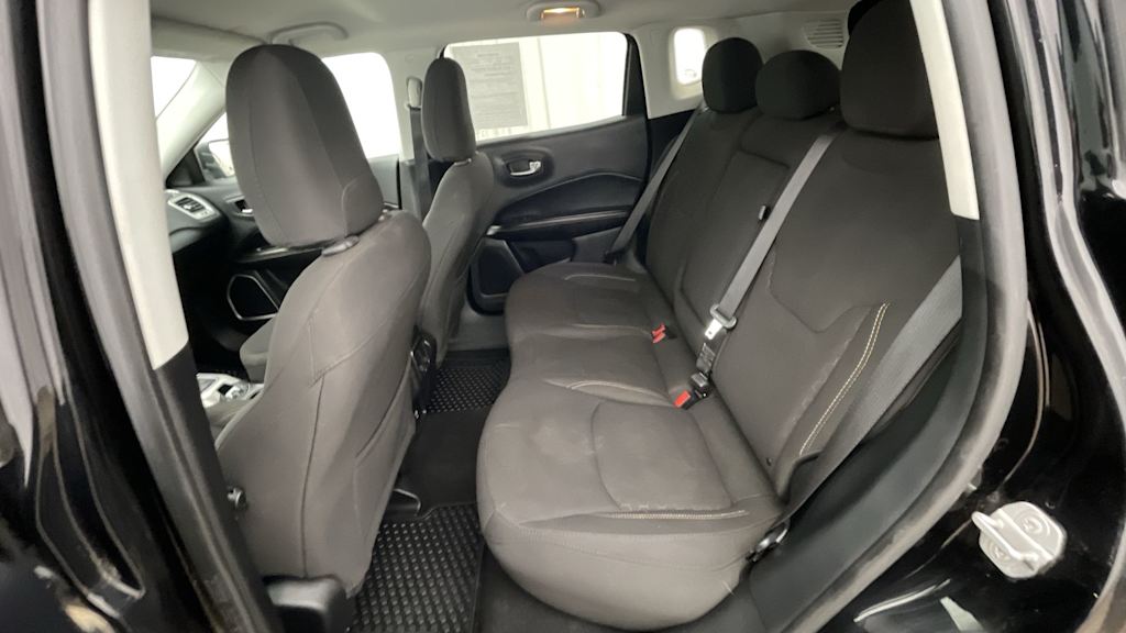 Thumbnail: 2021 Jeep Compass - 12