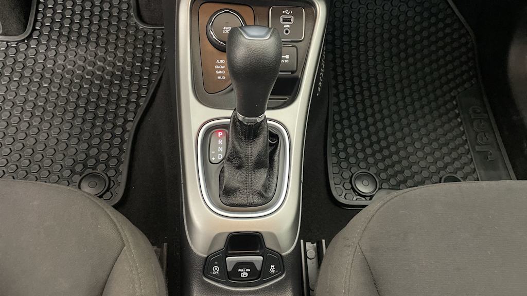 Thumbnail: 2021 Jeep Compass - 14