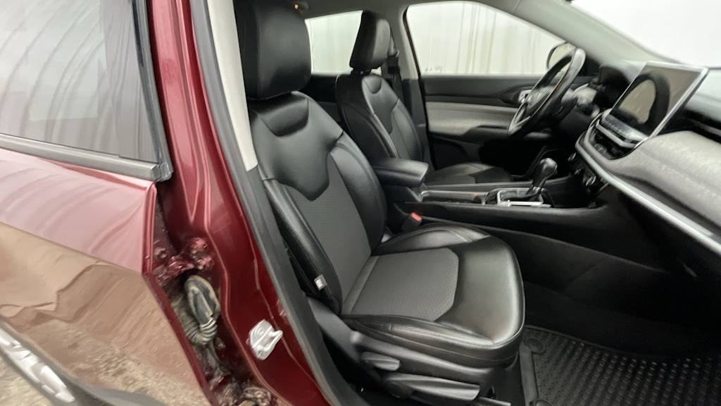 Thumbnail: 2022 Jeep Compass - 22