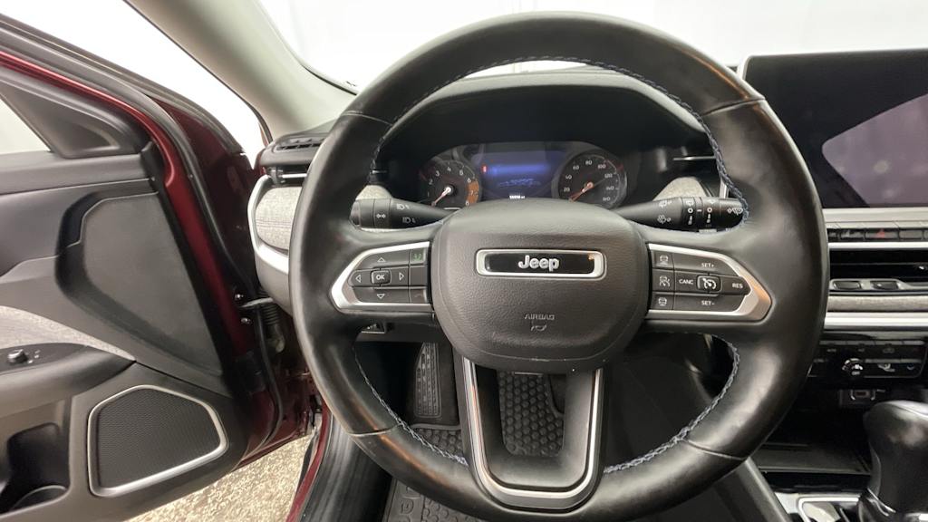 Thumbnail: 2022 Jeep Compass - 13