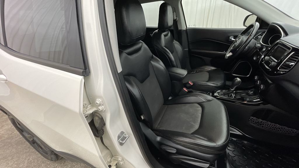 Thumbnail: 2018 Jeep Compass - 22