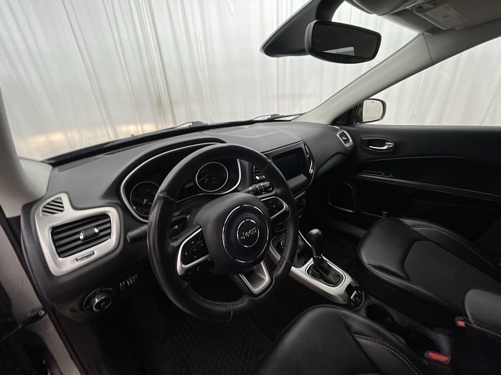 Thumbnail: 2019 Jeep Compass - 2