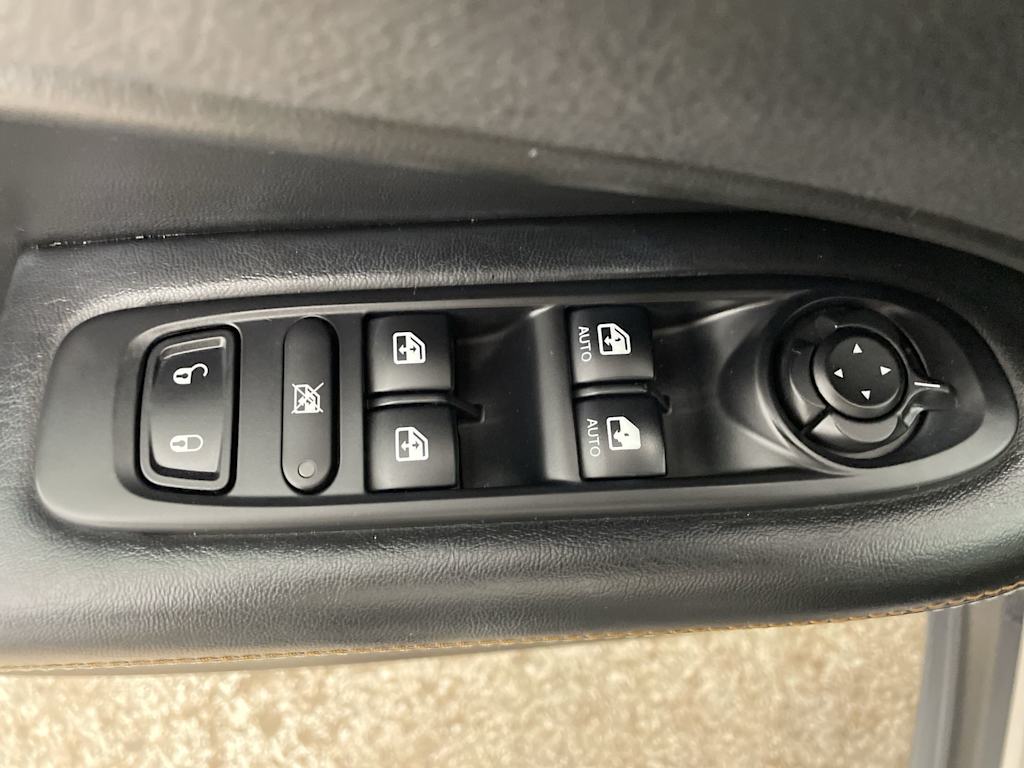 Thumbnail: 2019 Jeep Compass - 22