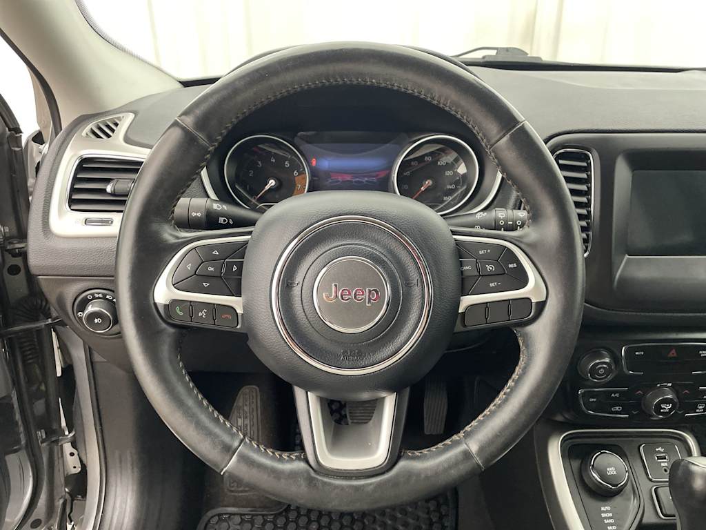 Thumbnail: 2019 Jeep Compass - 9