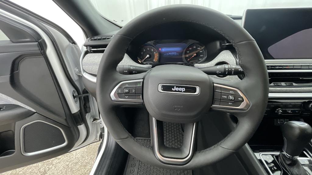 Thumbnail: 2024 Jeep Compass - 9