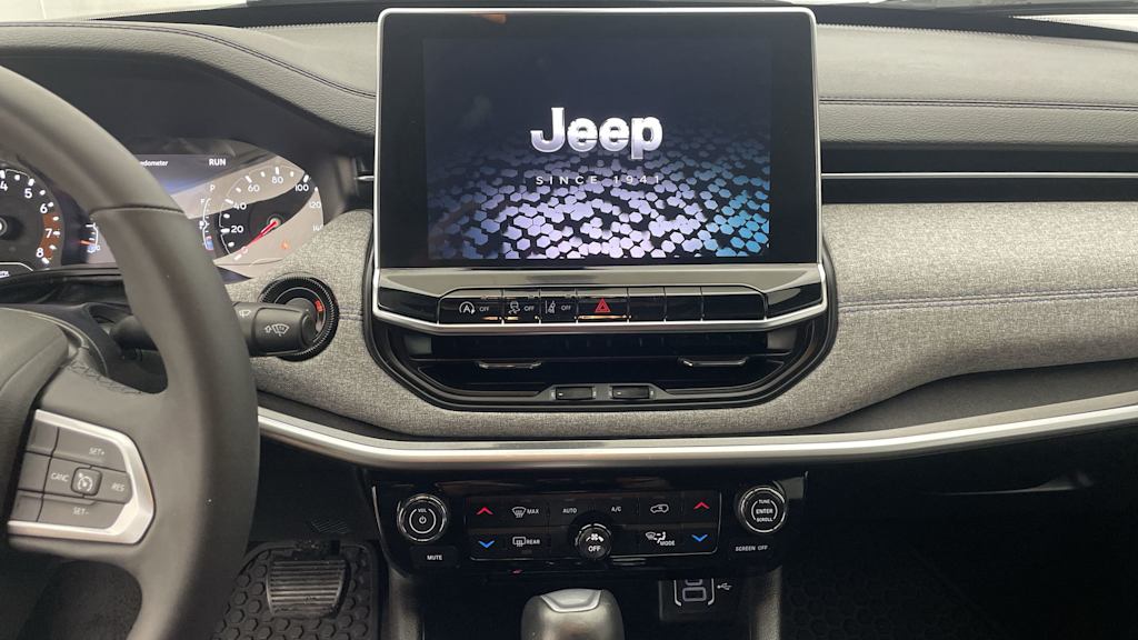 Thumbnail: 2024 Jeep Compass - 27