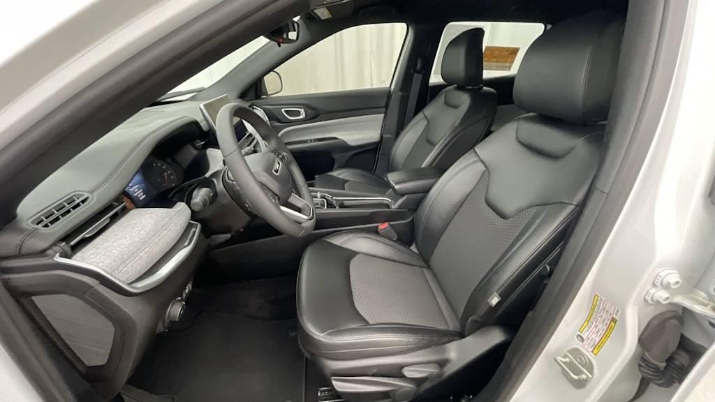 Thumbnail: 2024 Jeep Compass - 11