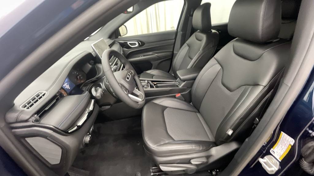 Thumbnail: 2026 Jeep Compass - 11