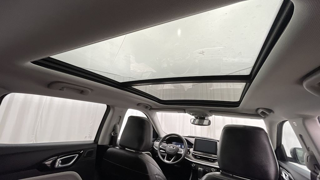 Thumbnail: 2022 Jeep Compass - 24