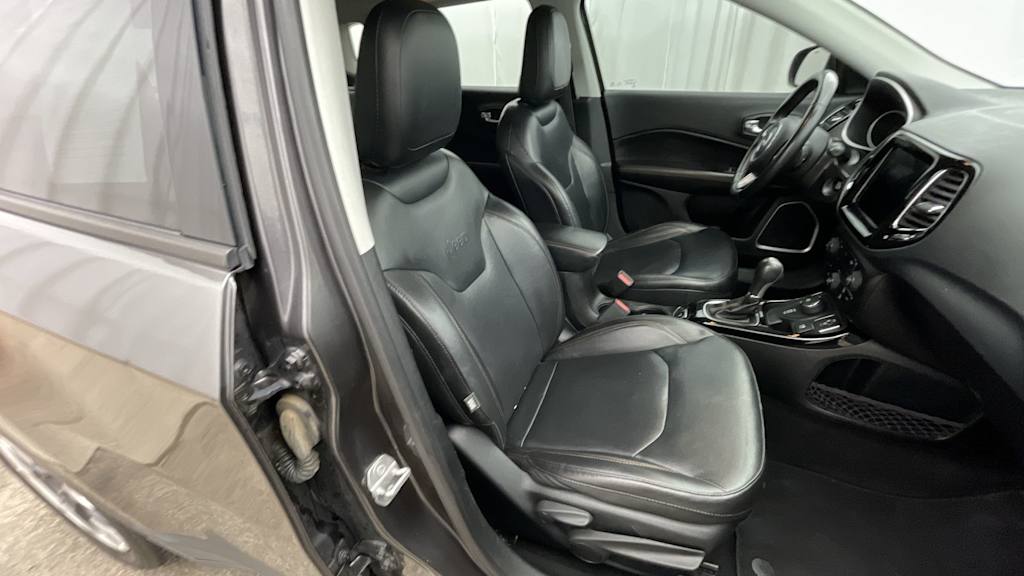 Thumbnail: 2019 Jeep Compass - 22