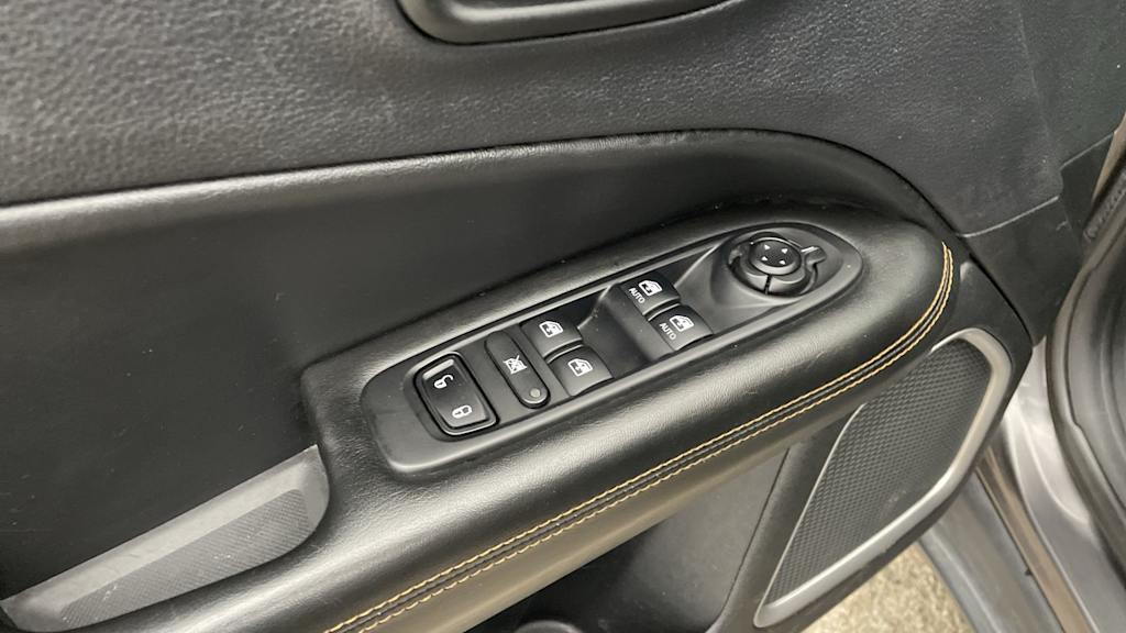 Thumbnail: 2019 Jeep Compass - 19
