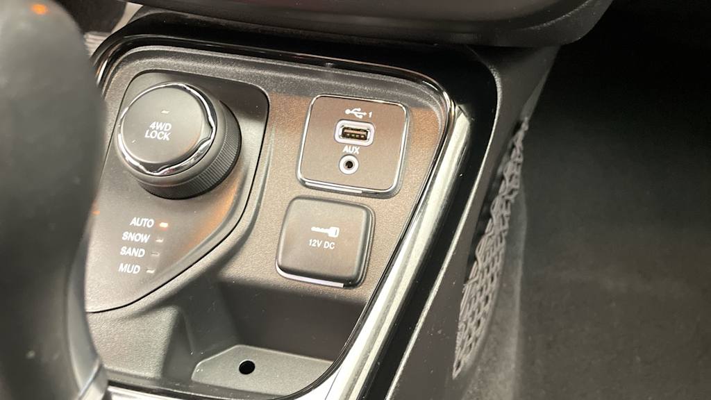 Thumbnail: 2021 Jeep Compass - 14