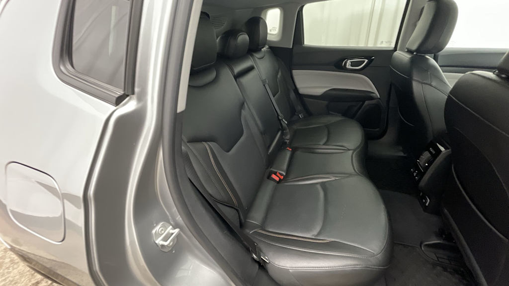 Thumbnail: 2022 Jeep Compass - 23