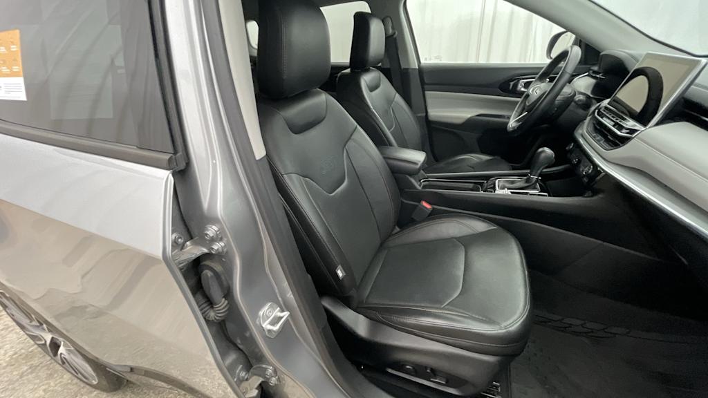 Thumbnail: 2022 Jeep Compass - 24