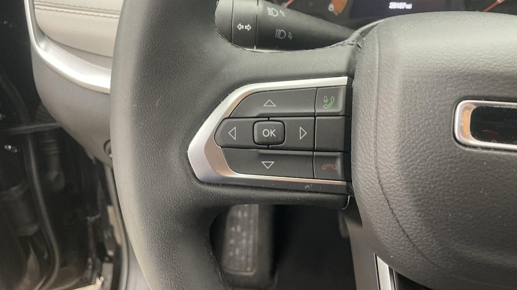 Thumbnail: 2025 Jeep Compass - 23