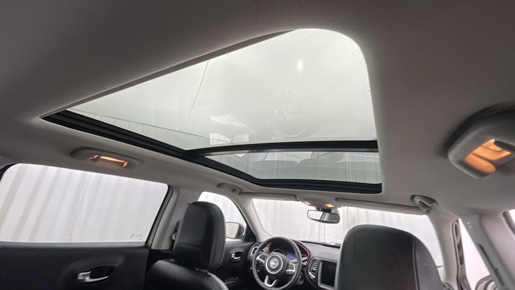 Thumbnail: 2019 Jeep Compass - 23