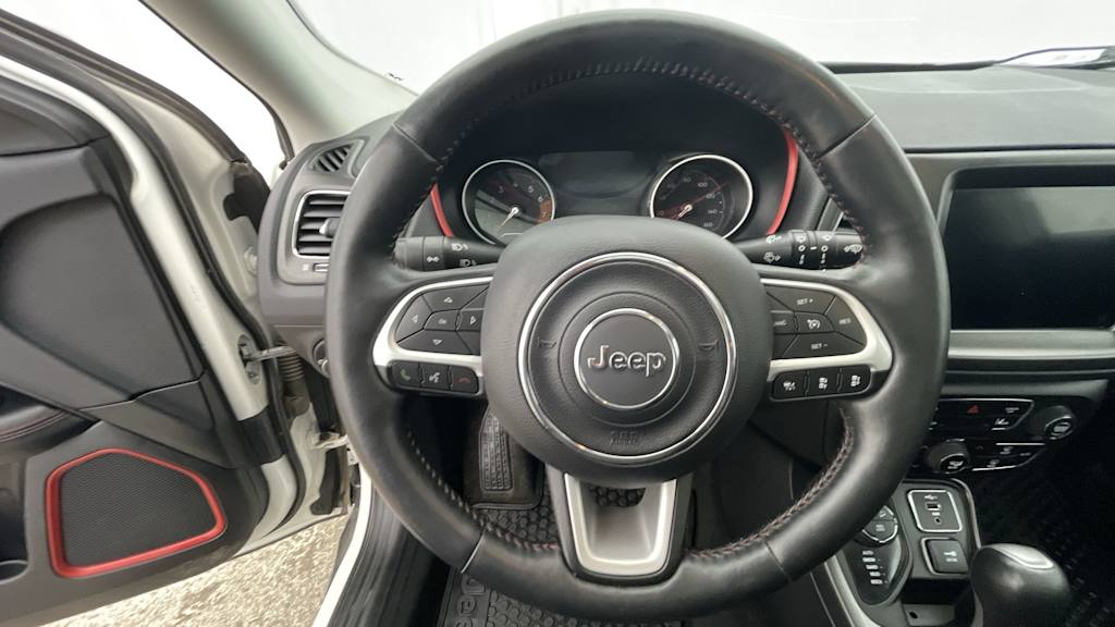 Thumbnail: 2019 Jeep Compass - 13