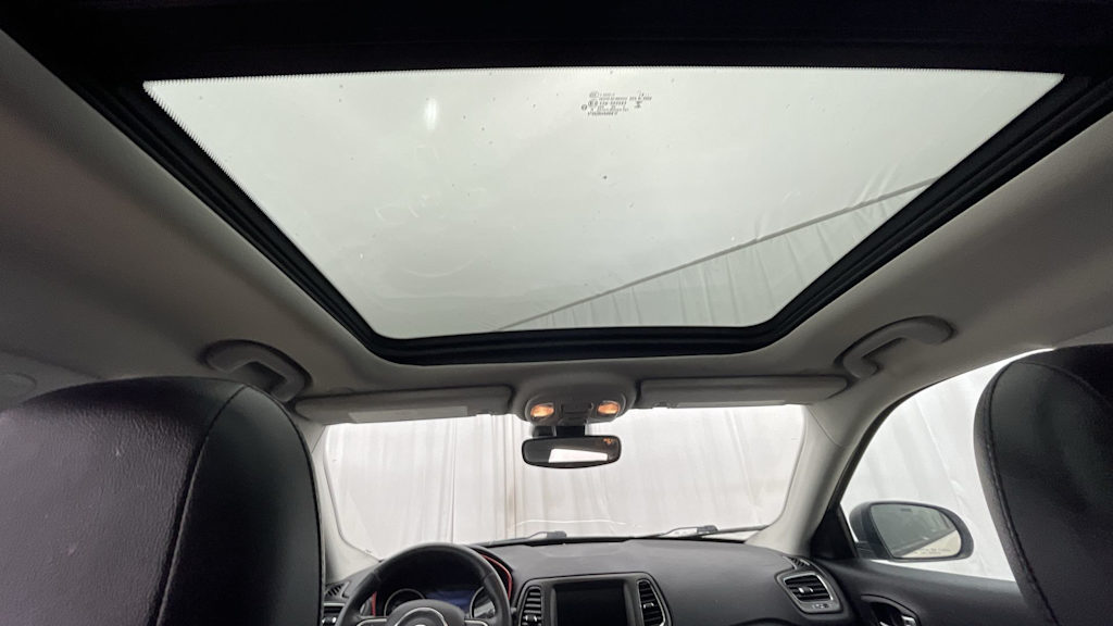 Thumbnail: 2019 Jeep Compass - 21