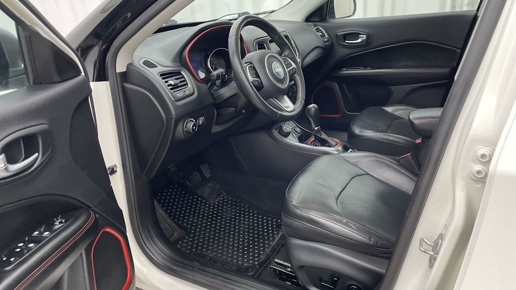 Thumbnail: 2019 Jeep Compass - 10