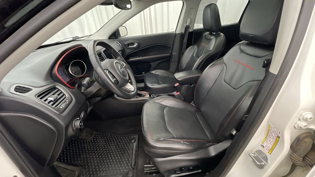 Thumbnail: 2019 Jeep Compass - 11