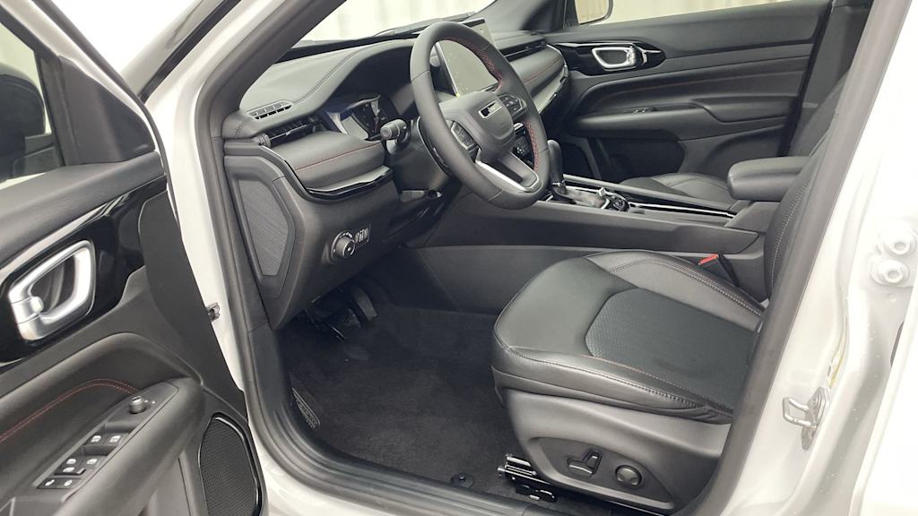 Thumbnail: 2026 Jeep Compass - 10