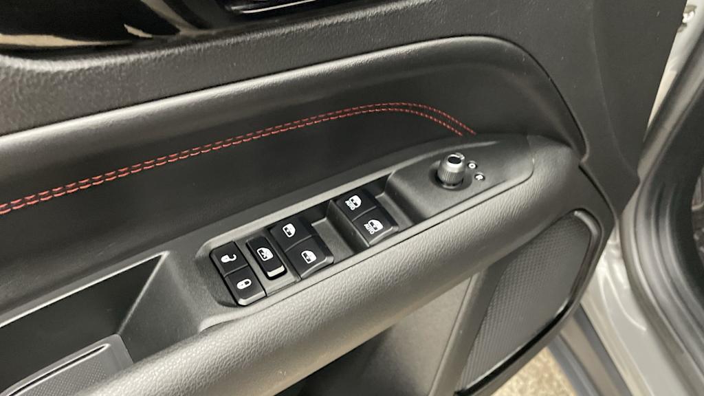 Thumbnail: 2023 Jeep Compass - 19