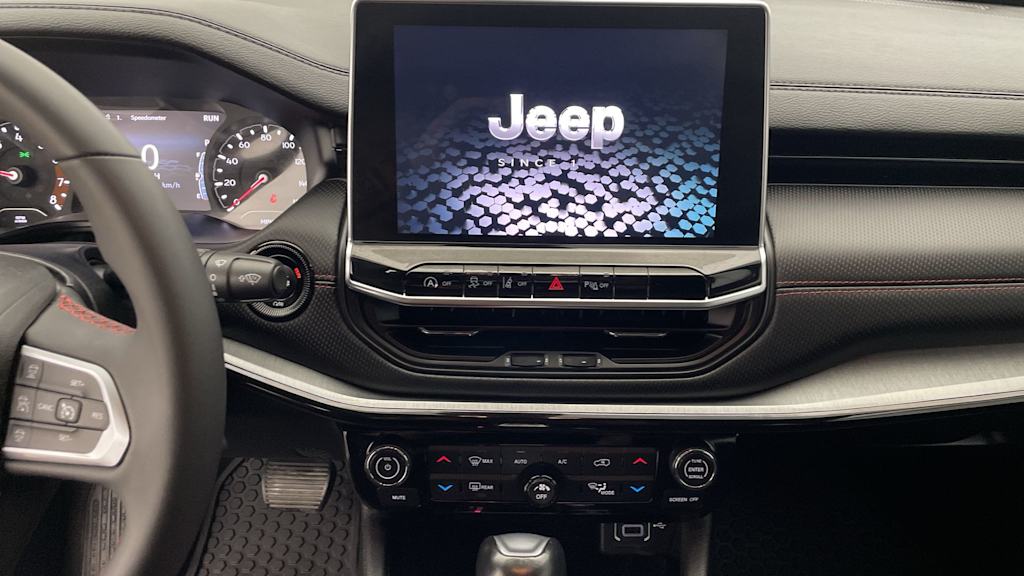 Thumbnail: 2023 Jeep Compass - 27