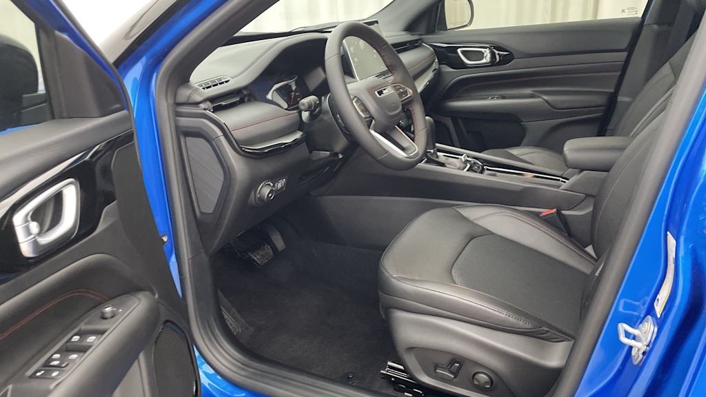 2026 Jeep Compass Trailhawk - Photo 10