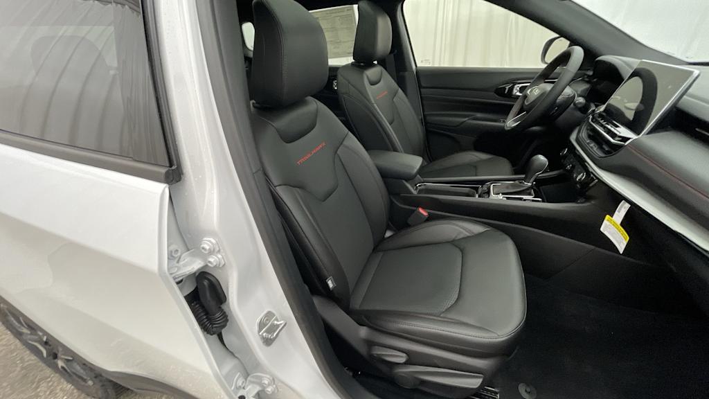 Thumbnail: 2026 Jeep Compass - 24