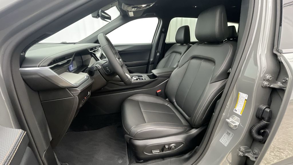 Thumbnail: 2026 Jeep Cherokee - 11