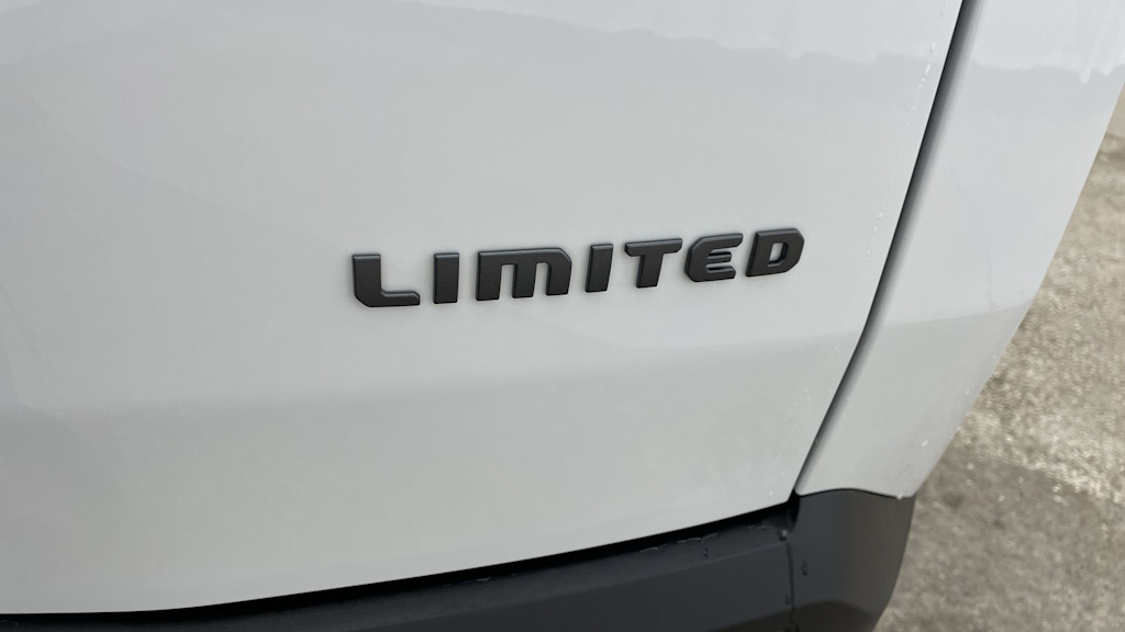 Thumbnail: 2026 Jeep Cherokee - 6