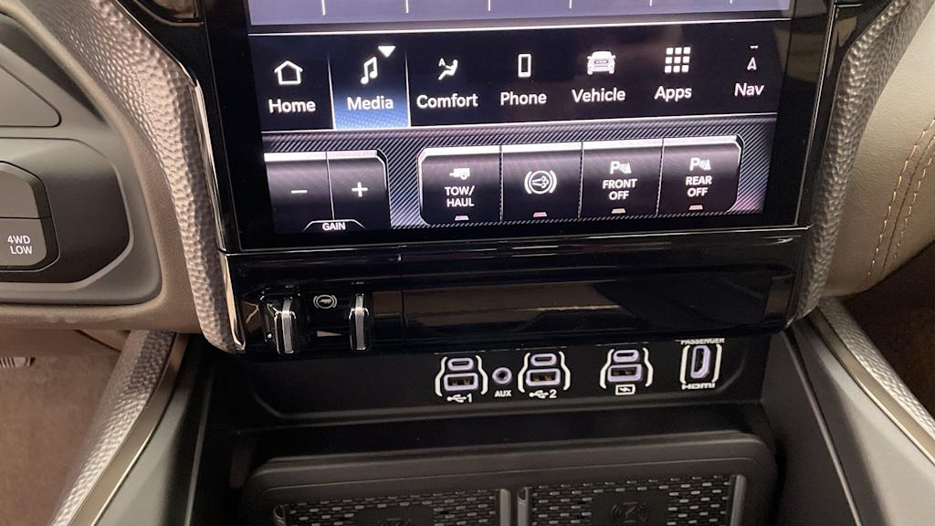 Thumbnail: 2026 RAM 3500 - 32