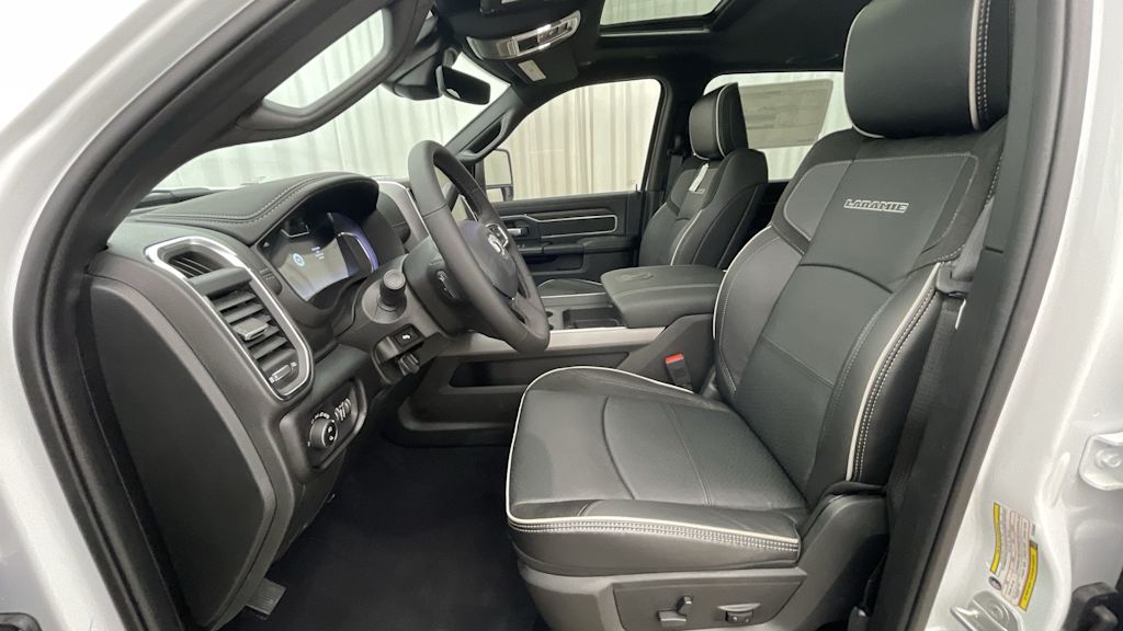 2026 RAM 2500 Laramie - Photo 11