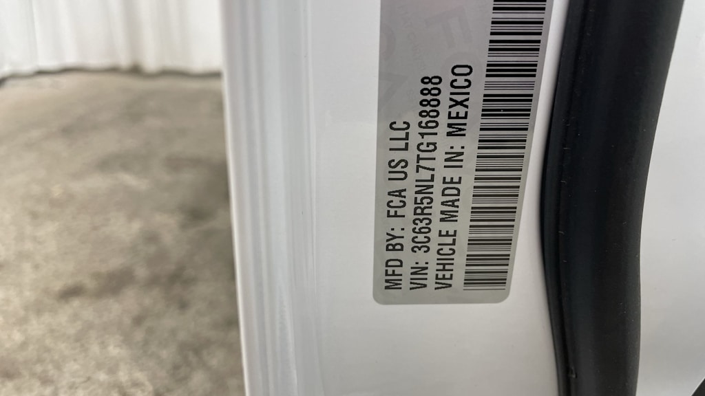 2026 RAM 2500 Laramie - Photo 18