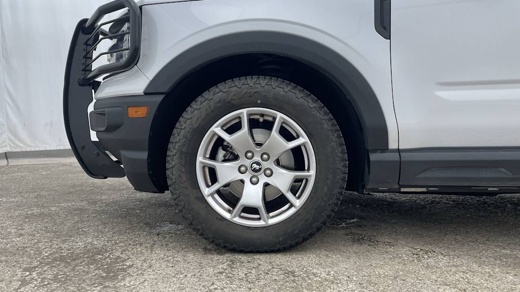 Thumbnail: 2021 Ford Bronco Sport - 7