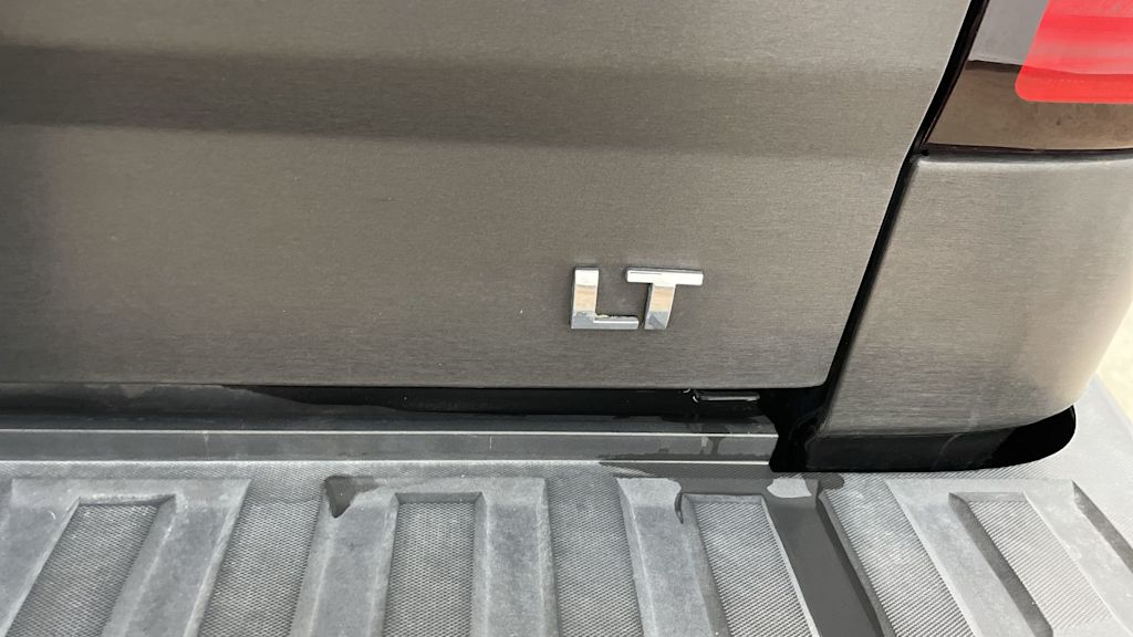 Thumbnail: 2017 Chevrolet Silverado 1500 - 30